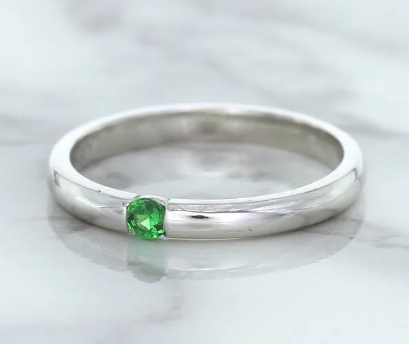 0.10ct Round Tsavorite Ring in 18K White Gold