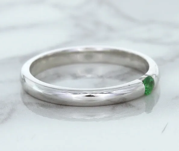 0.10ct Round Tsavorite Ring in 18K White Gold