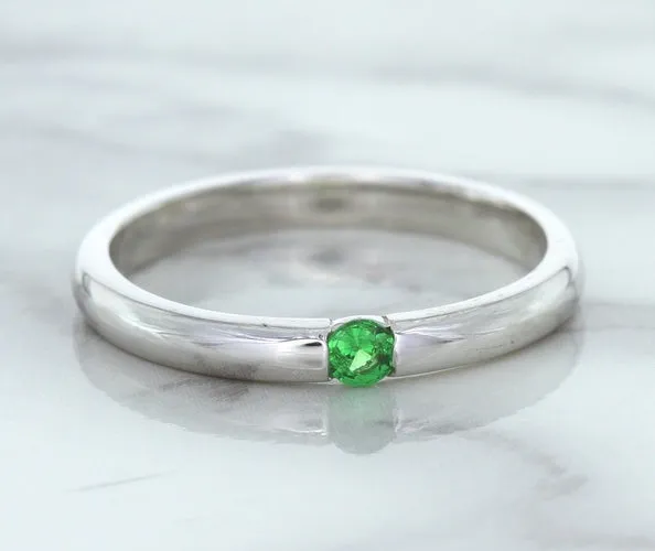 0.10ct Round Tsavorite Ring in 18K White Gold