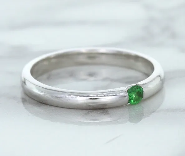 0.10ct Round Tsavorite Ring in 18K White Gold