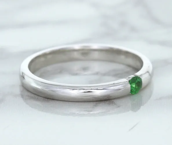 0.10ct Round Tsavorite Ring in 18K White Gold