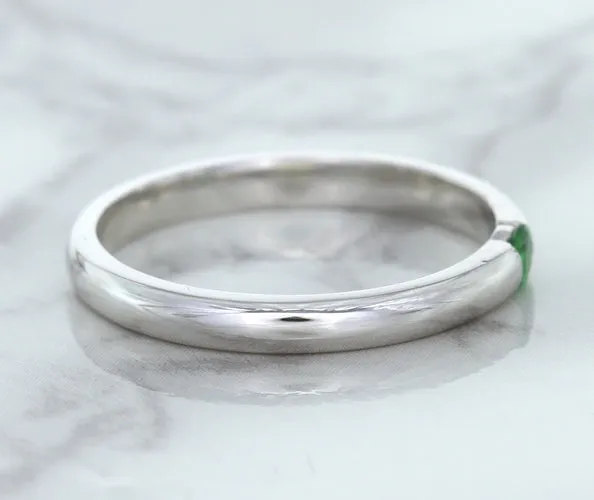 0.10ct Round Tsavorite Ring in 18K White Gold