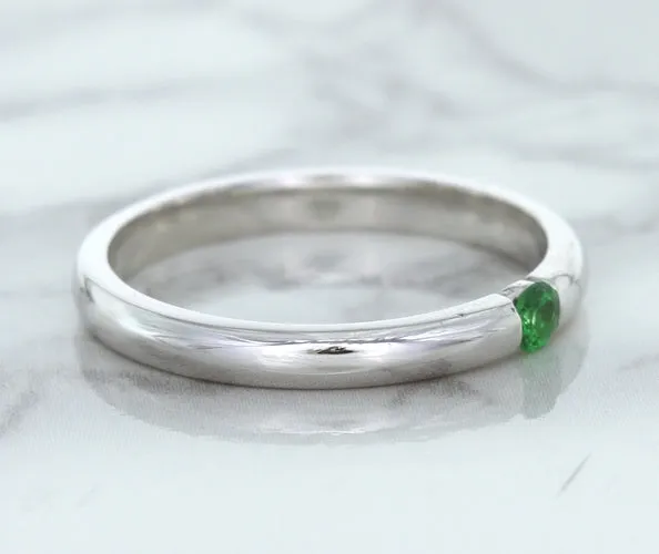 0.10ct Round Tsavorite Ring in 18K White Gold