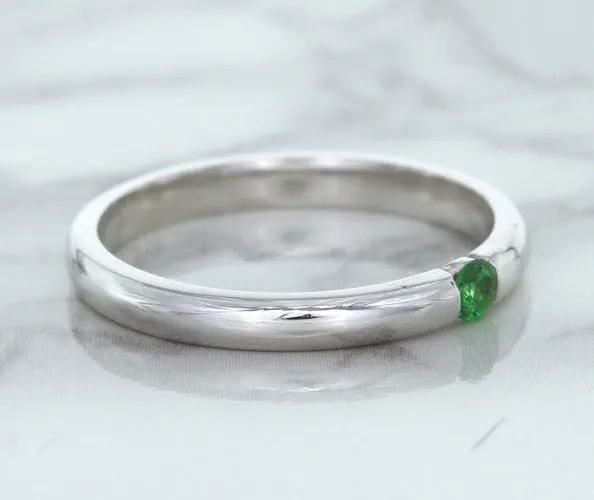0.10ct Round Tsavorite Ring in 18K White Gold