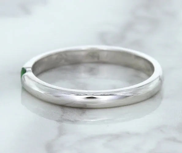 0.10ct Round Tsavorite Ring in 18K White Gold