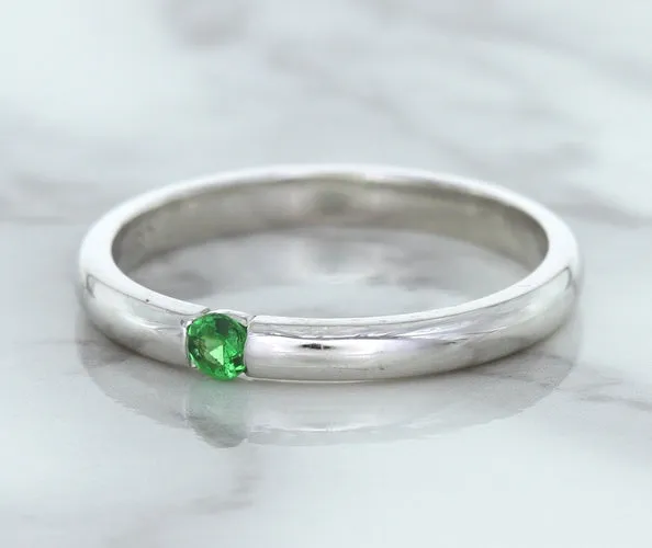0.10ct Round Tsavorite Ring in 18K White Gold