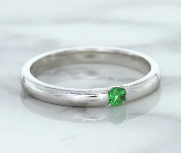 0.10ct Round Tsavorite Ring in 18K White Gold