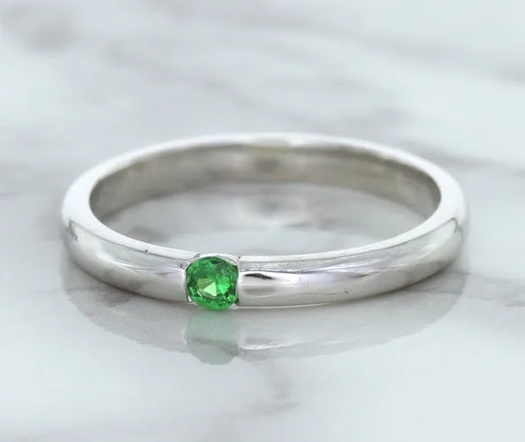 0.10ct Round Tsavorite Ring in 18K White Gold