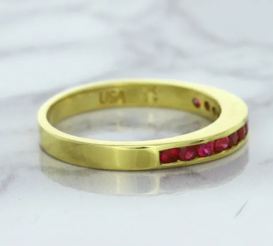 0.35ctw Round Ruby Ring in 18K Yellow Gold