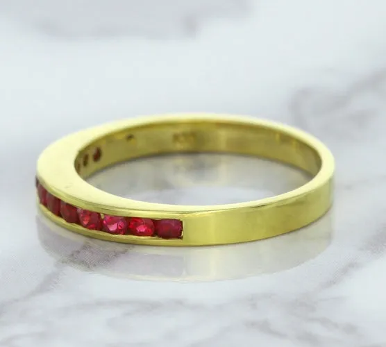 0.35ctw Round Ruby Ring in 18K Yellow Gold