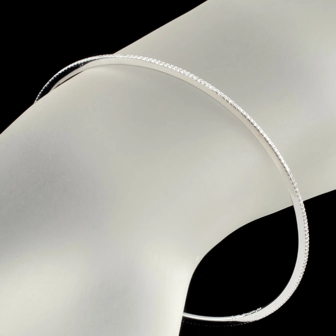 1.00 carat Diamond 18k White Gold Stackable Bangle Bracelet