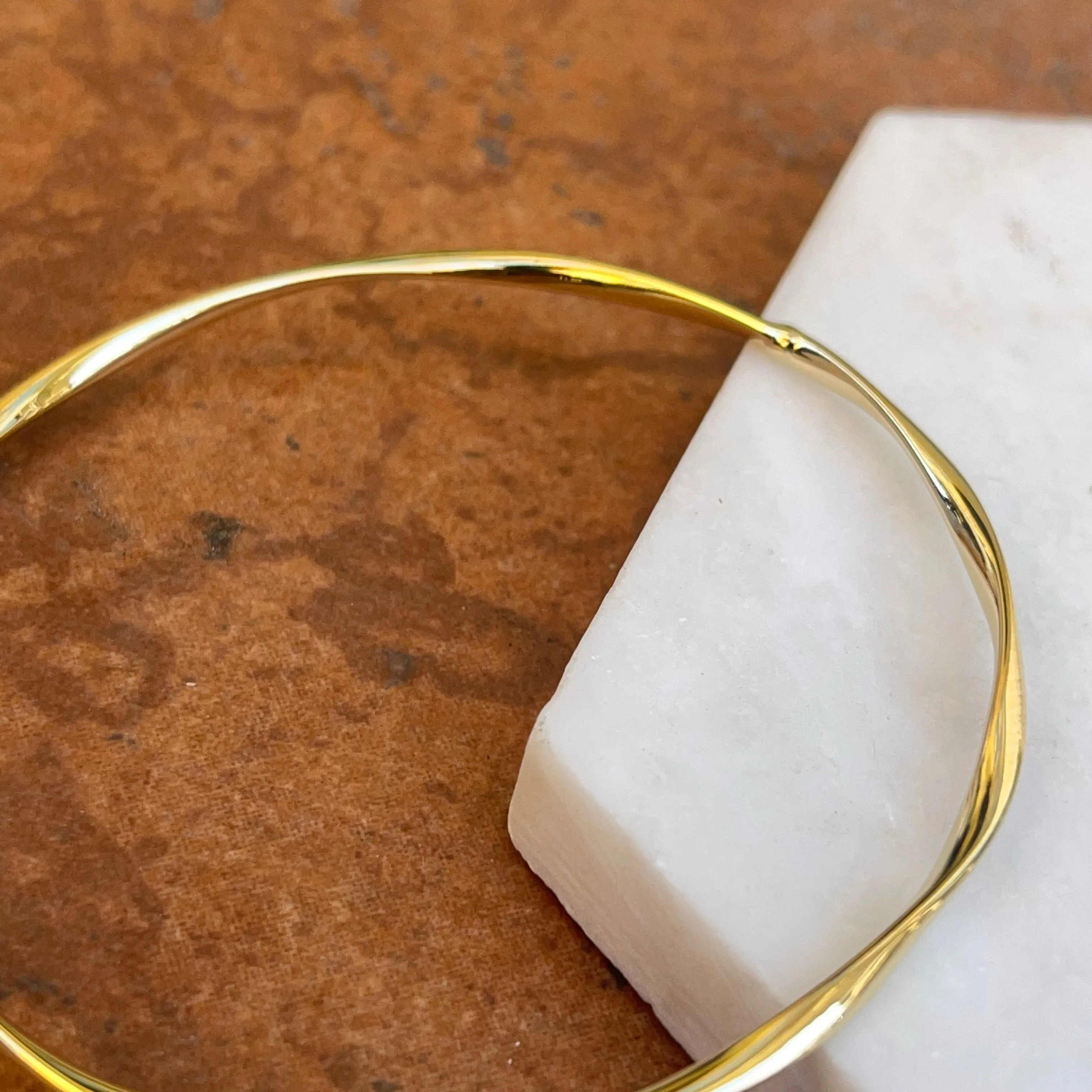 10KT Yellow Gold Twisted Round Slip On Bangle Bracelet