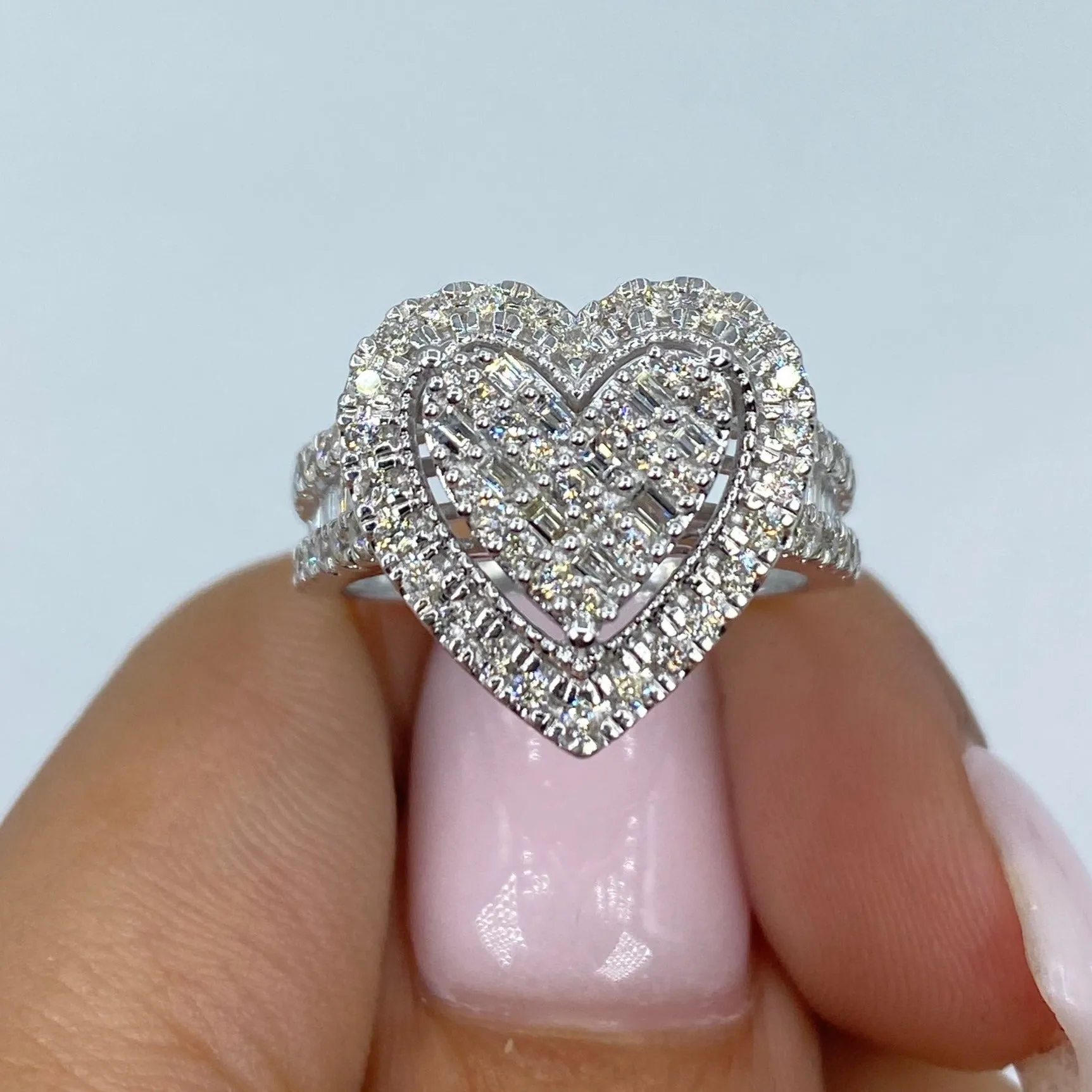 14K Heart Halo Diamond Baguette Ring