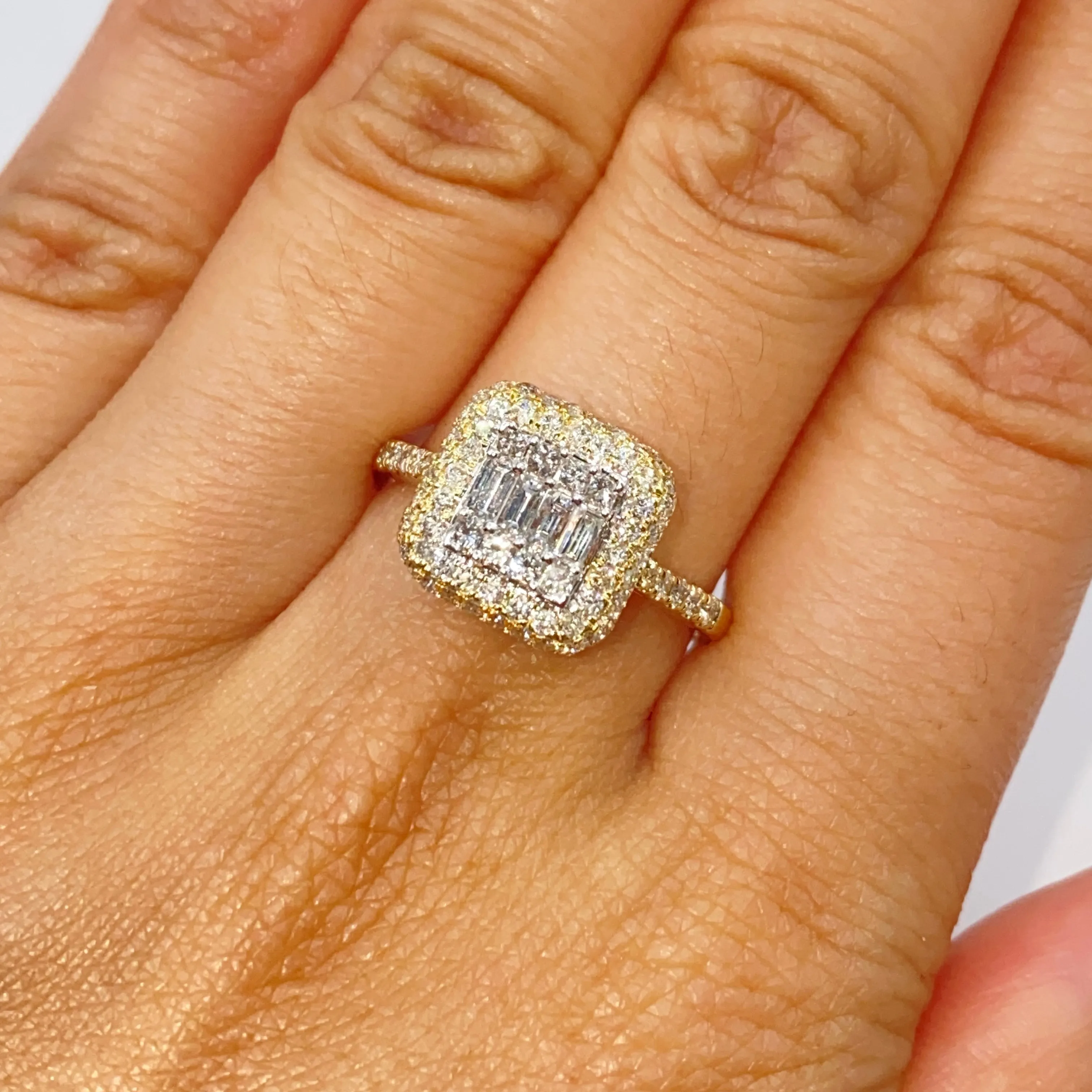 14K Solána Square Diamond Engagement Ring