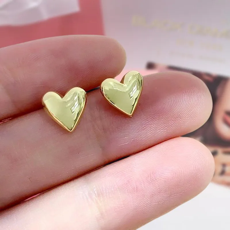18k Yellow Gold Heart Shaped Stud Earrings