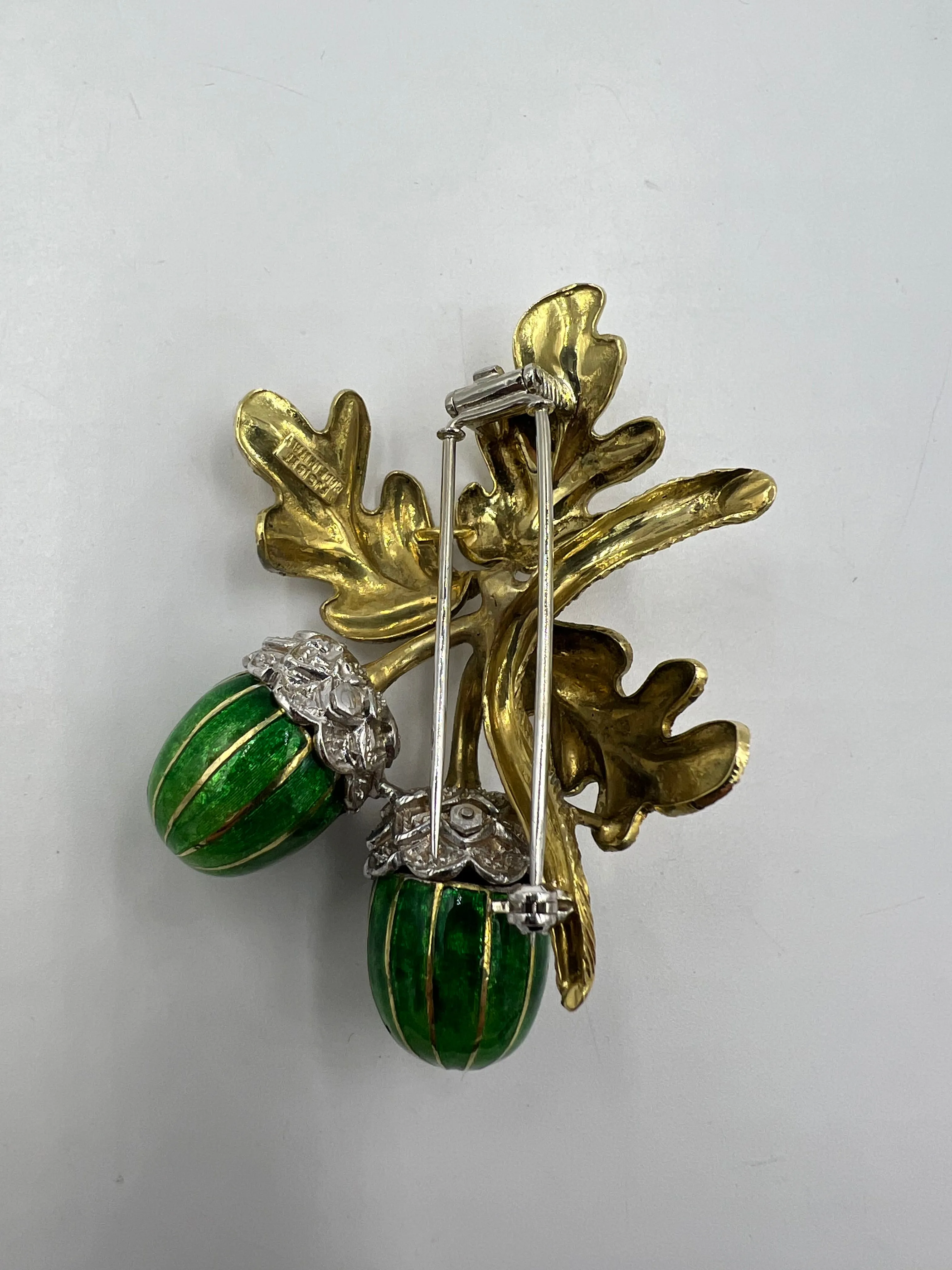 1970s Oak Leaves And Enameled Acorns 18k Yellow Gold Brooch