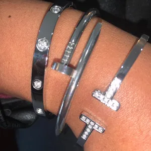 3 Bangles Included