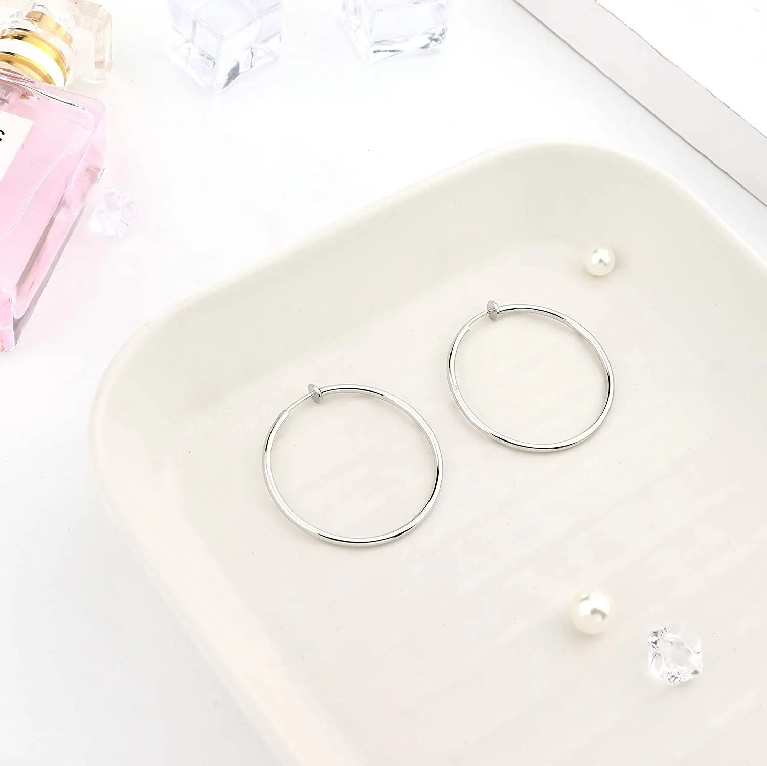 4 Pairs Stainless Fake Hoop Earrings for Woman Men Big Clip On Hoop Earrings Set Non-Pierced Ear