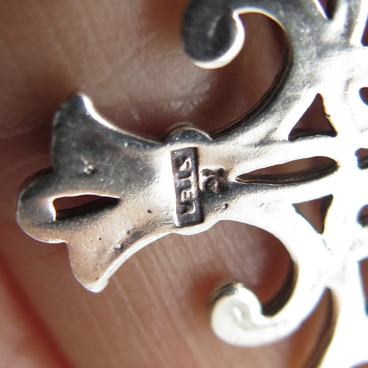 925 Sterling Silver Vintage Real Black Onyx Fleur de Lis Cross Pin Brooch