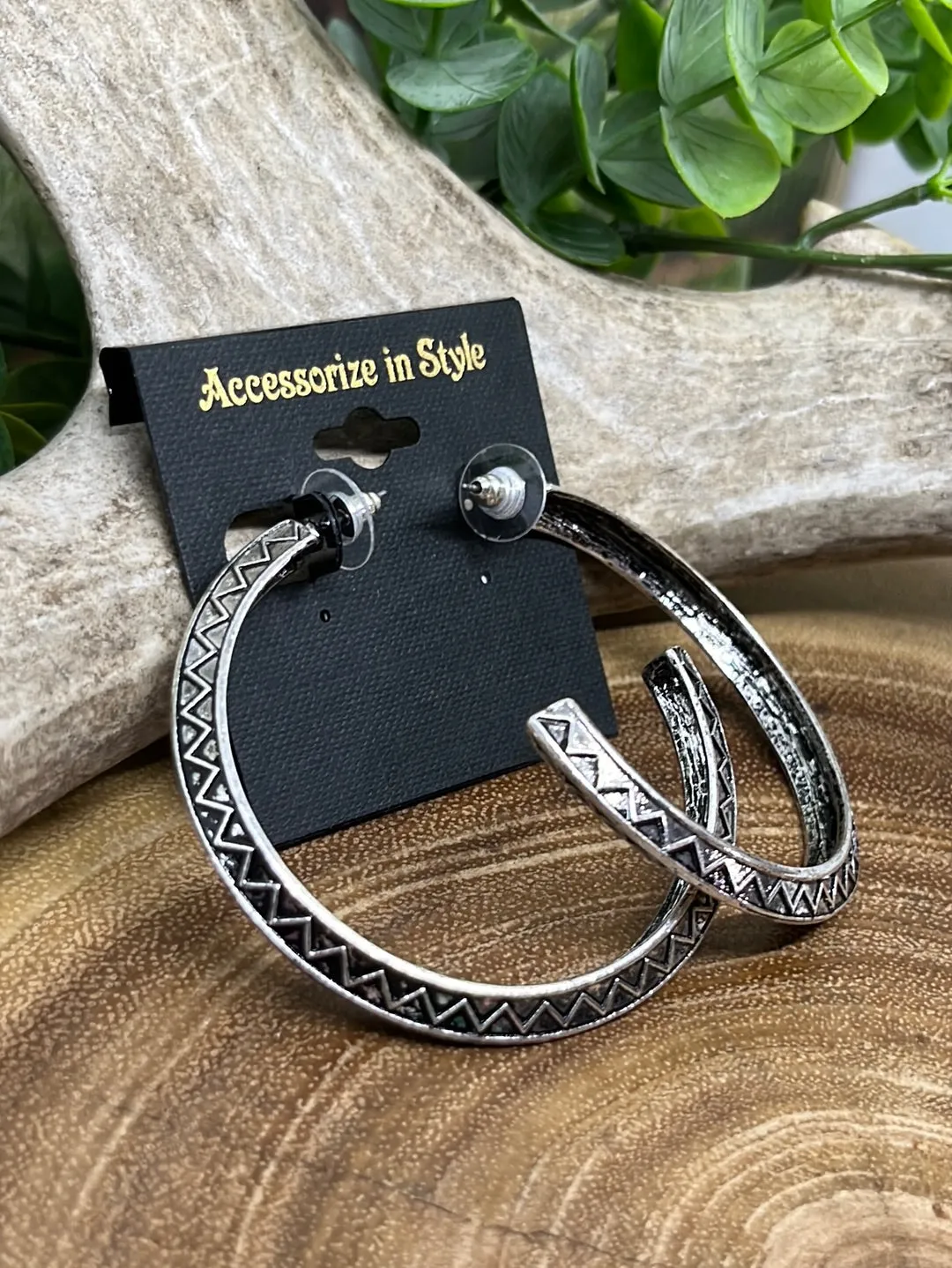 Ainsworth Western Textured Angled Hoop Earrings