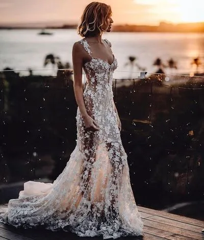 Anneprom Romantic Luxuerious Mermaid Straps 3D Lace Wedding Dress for Beach Wedding APW0341