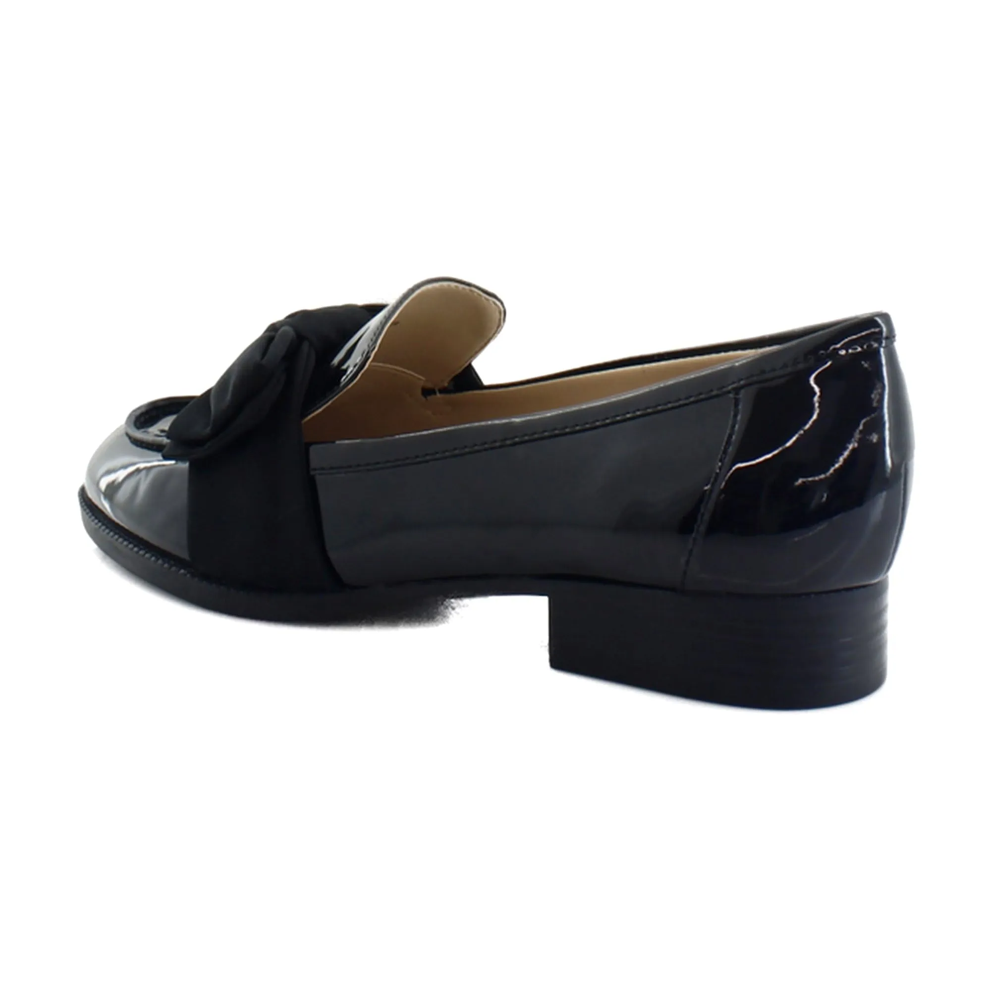 Bandolino Women's LINDIO Loafer, Black, 6