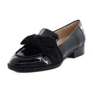Bandolino Women's LINDIO Loafer, Black, 8