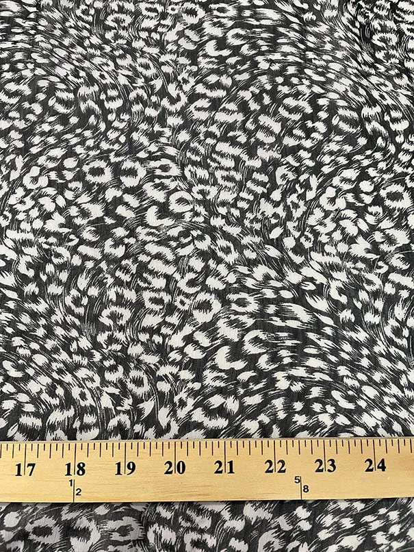 Black and White Wispy Print Crinkled Chiffon Fabric
