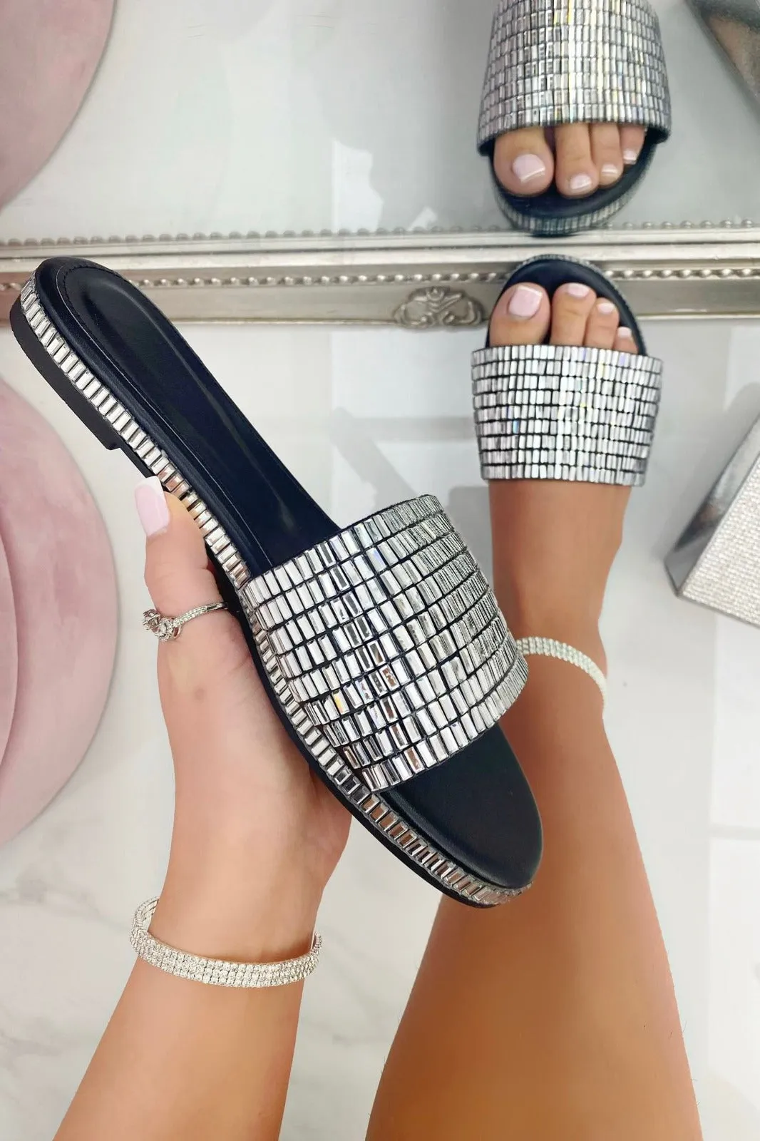 BLACK SPARKLY SLIP ON SLIPPERS SLIDERS