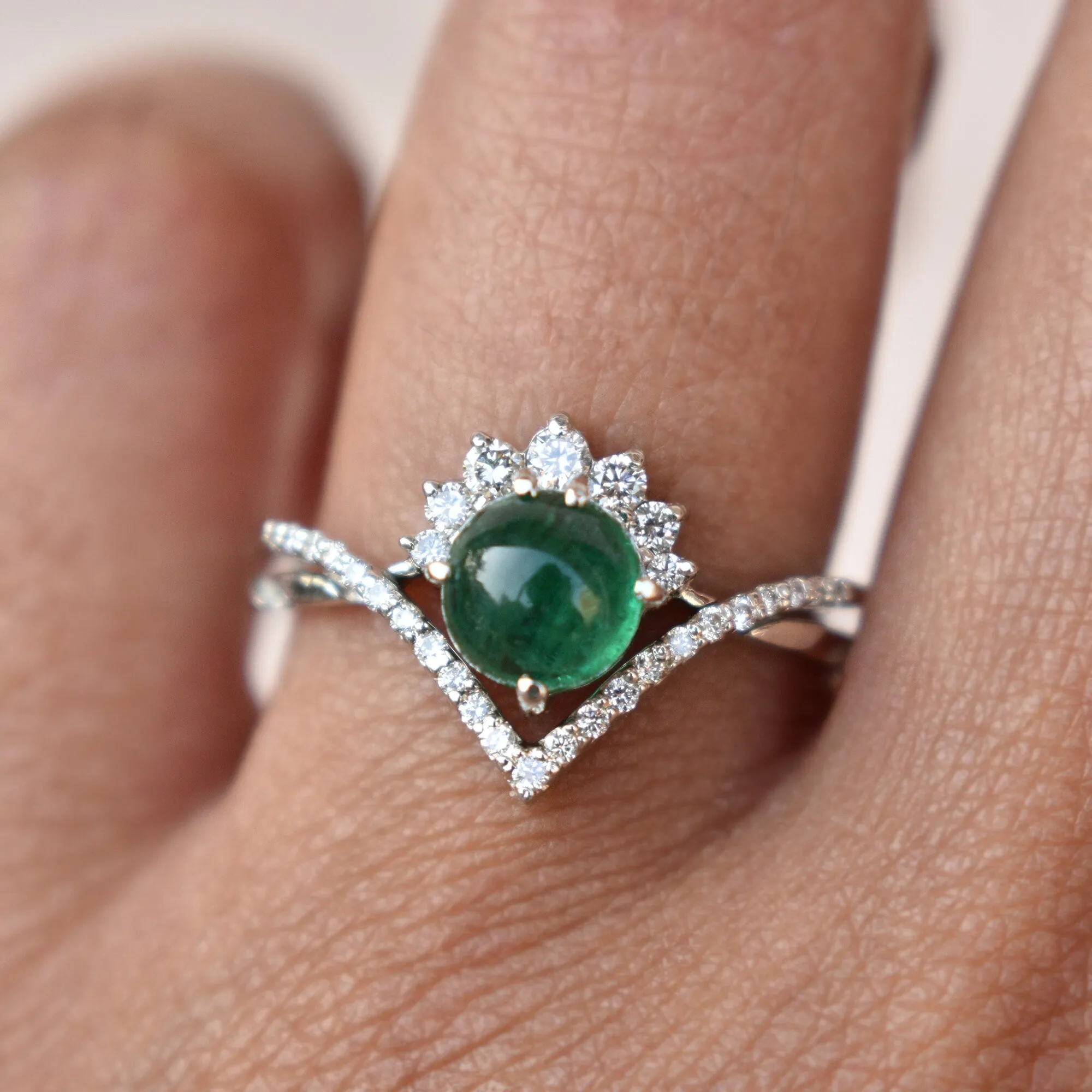 Cabochon Green Emerald CROSSOVER Ring Set