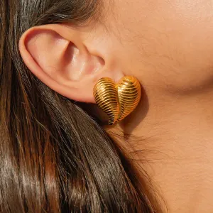 Catalina 18K Ribbed Heart Earrings