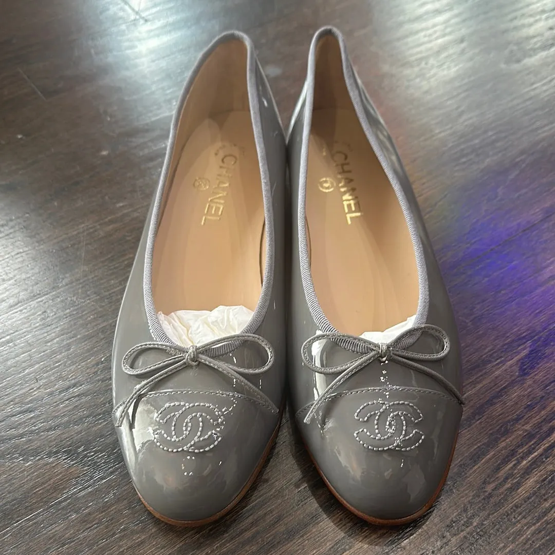 Chanel Grey Patent Calfskin CC Stitched Toe Ballet Flats