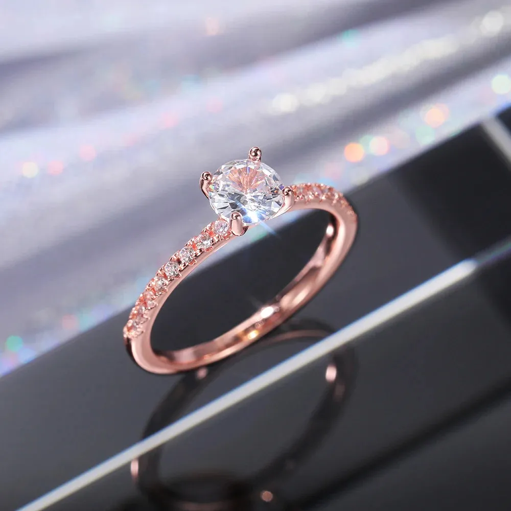 Chic 4-Claw Round Zirconia Wedding Rings