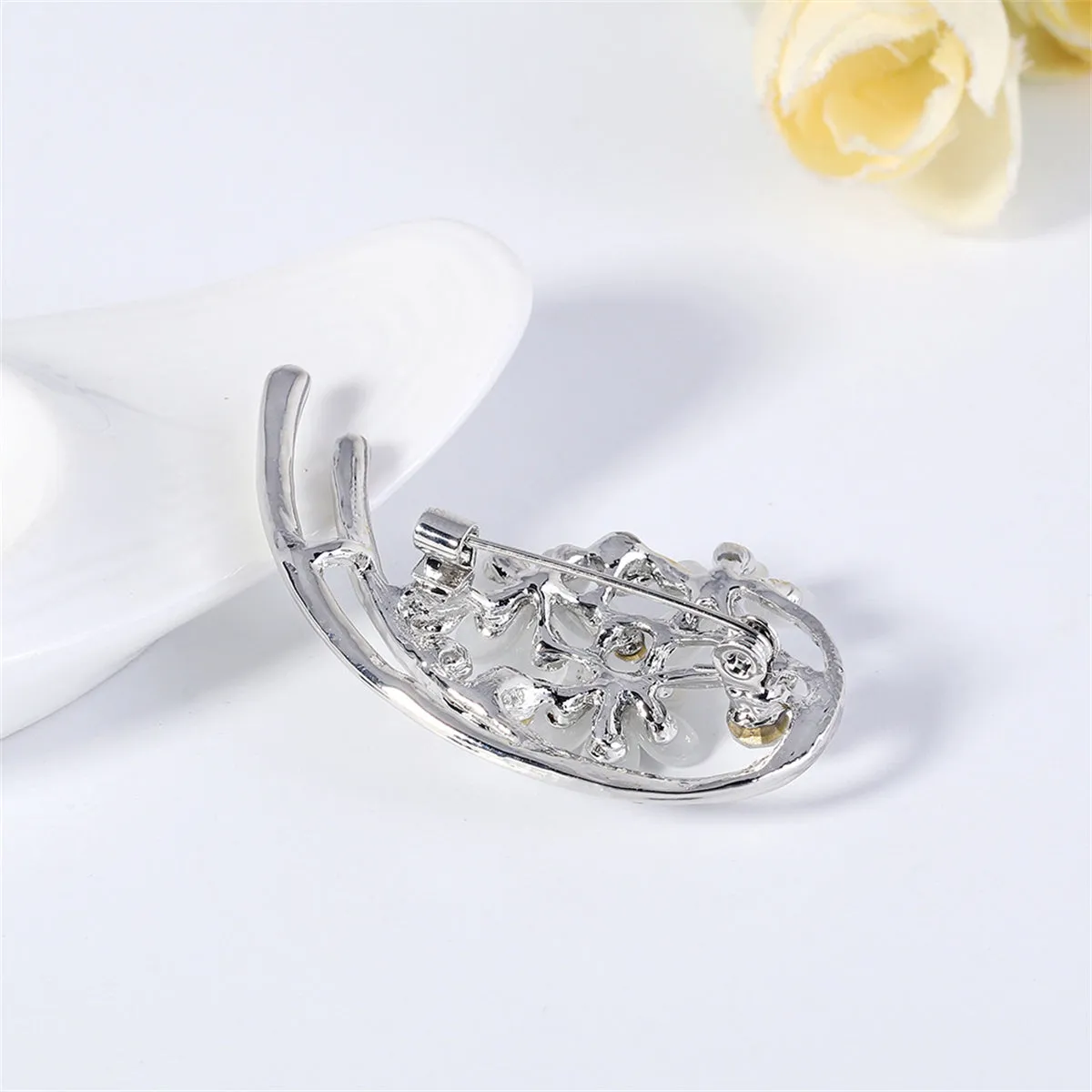Clear Cubic Zirconia & Cats Eye Silver-Plated Botany Brooch