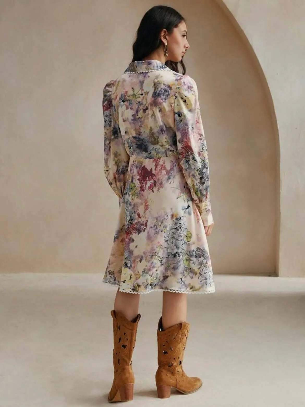 CM-DS404840 Women Trendy Bohemian Style V-Neck Long Sleeve All-Over Floral Print Lantern Sleeve Dress