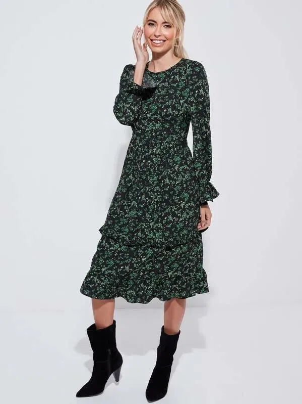 CM-DS826962 Women Casual Seoul Style Flounce Sleeve Ditsy Floral Print Ruffle Trim Dress