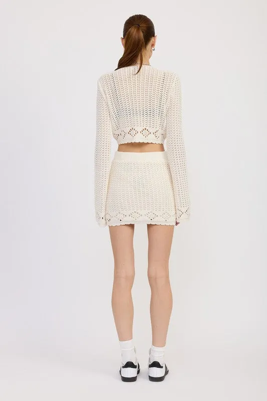 CROPPED CROCHET LONG SLEEVE TOP
