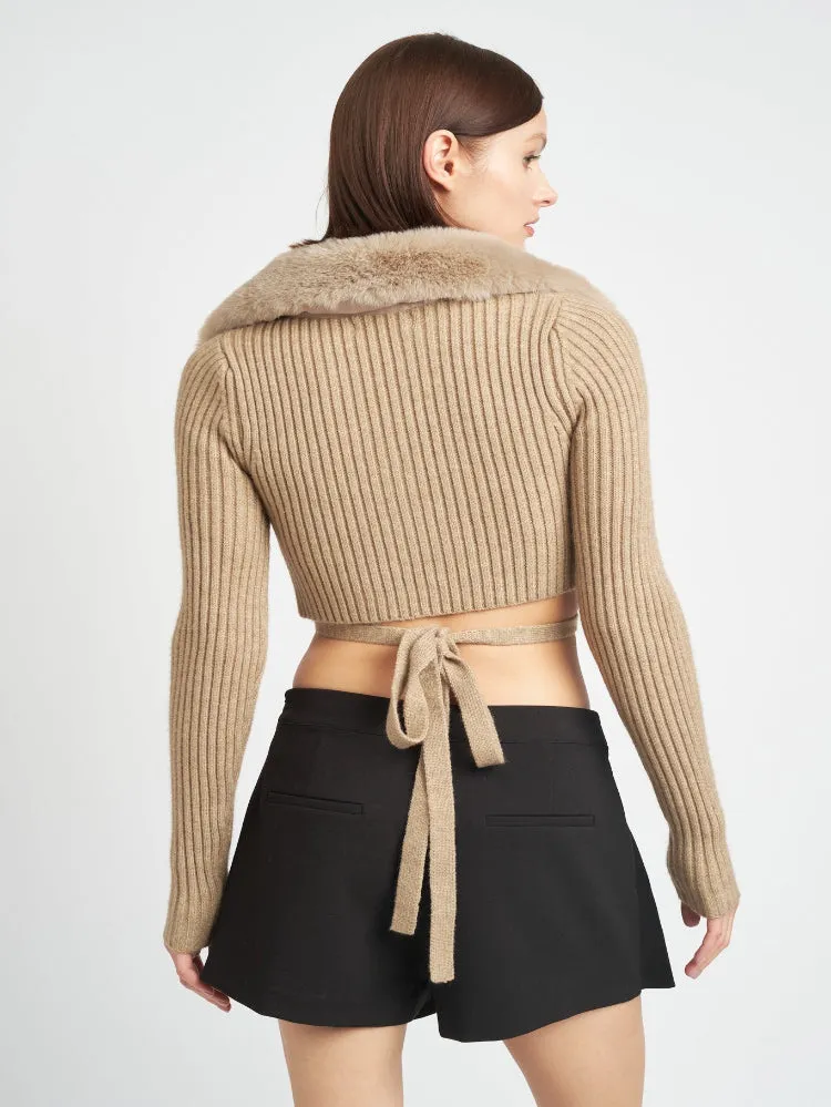 Cropped Long Sleeve Fur Collar Top