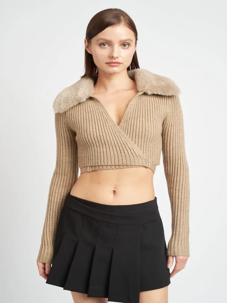 Cropped Long Sleeve Fur Collar Top