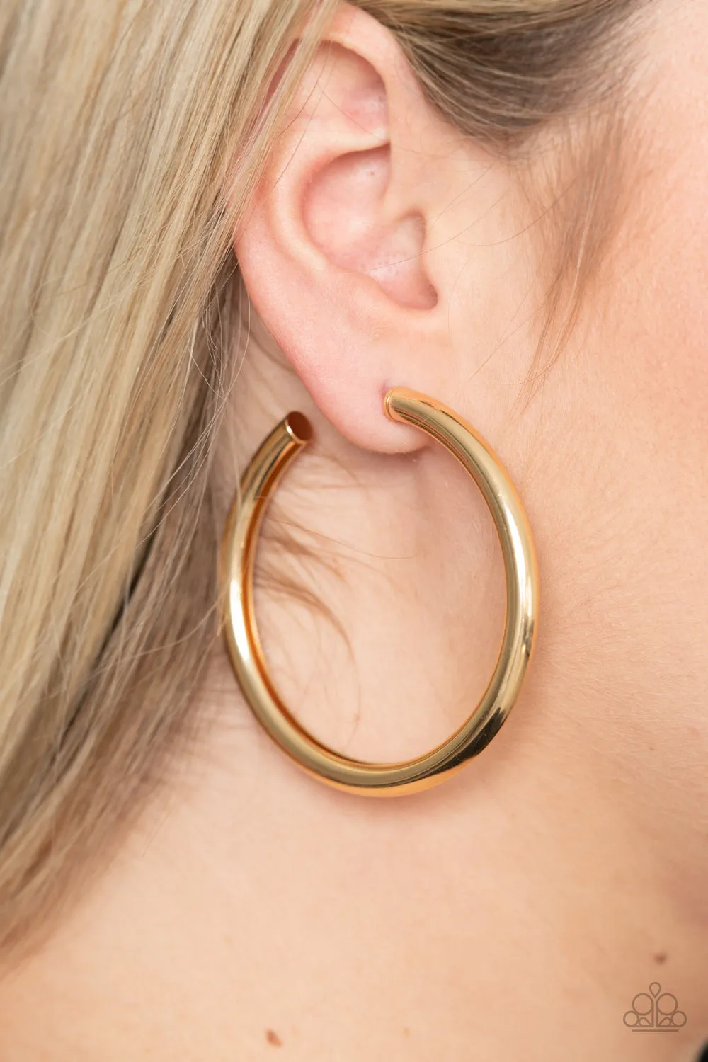 Curve Ball - Gold - Paparazzi