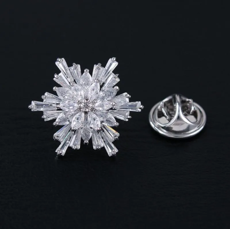 Design Camellia Crystal Zircon Rose Flower Brooch