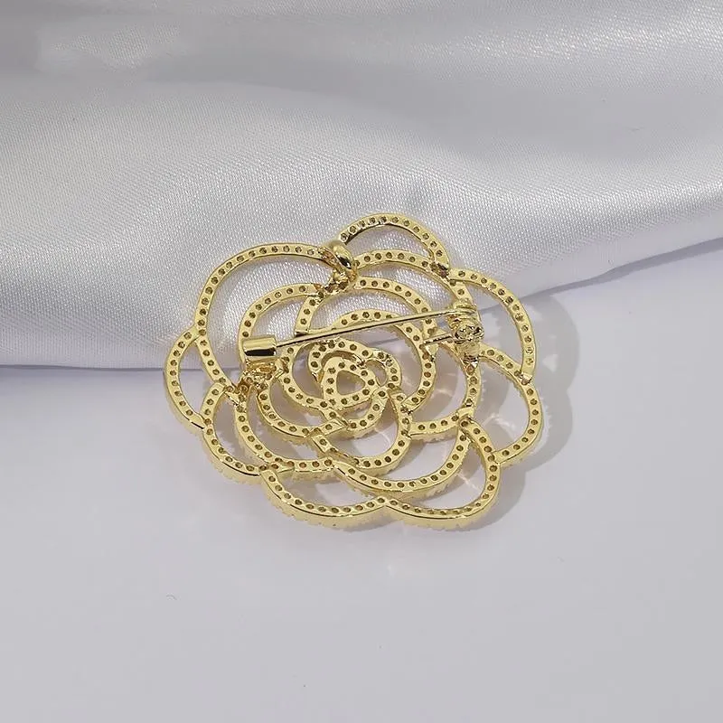 Design Camellia Crystal Zircon Rose Flower Brooch