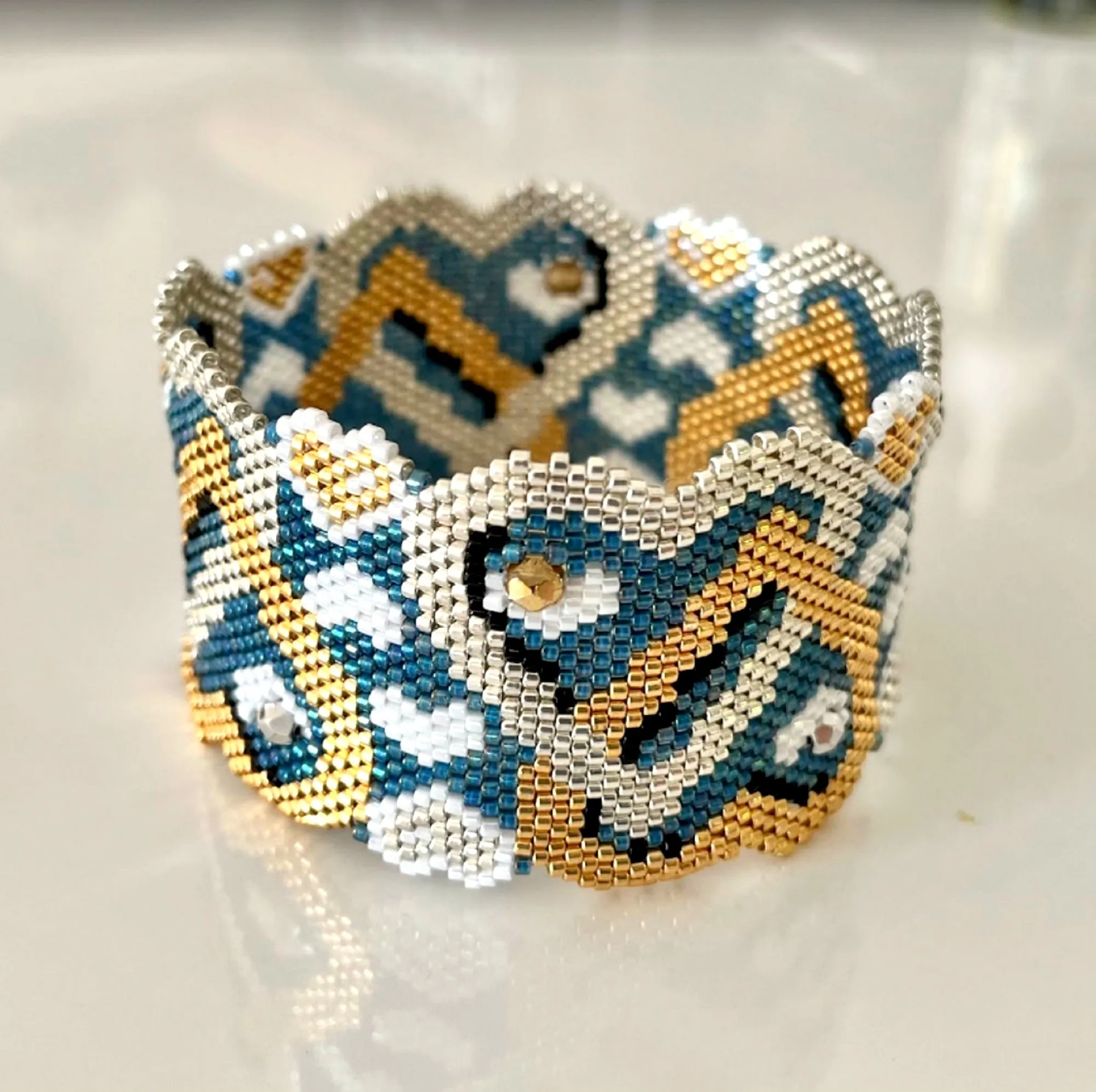 DIY Pattern Bracelet AMORE