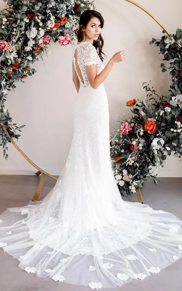 Elegant Sheath Bateau Lace Short Sleeve Floor-length Wedding Dress with Court Train and Appliques-715921