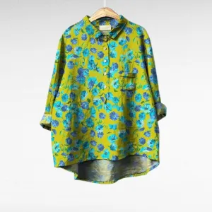 Emma & William® | Fashionable Vintage Blouse