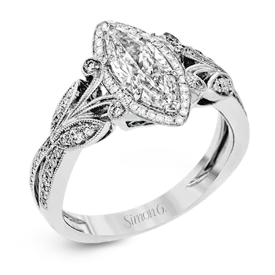 Engagement Ring in 18k Gold with Diamonds