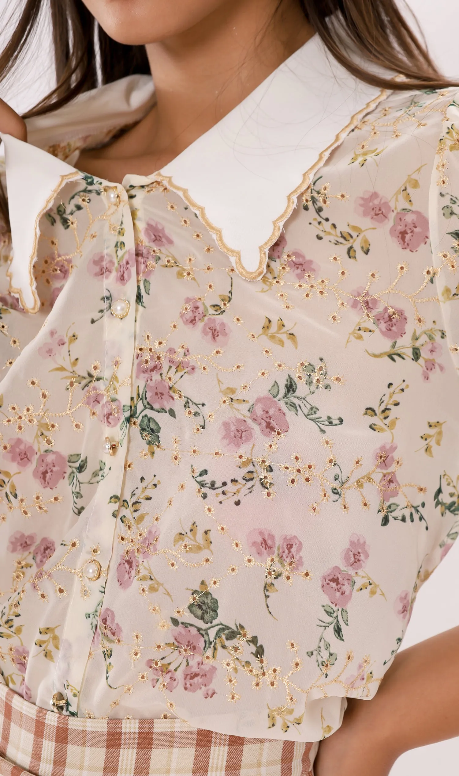 FARRAH Vintage-Collar Chiffon Button-Down (Cream)