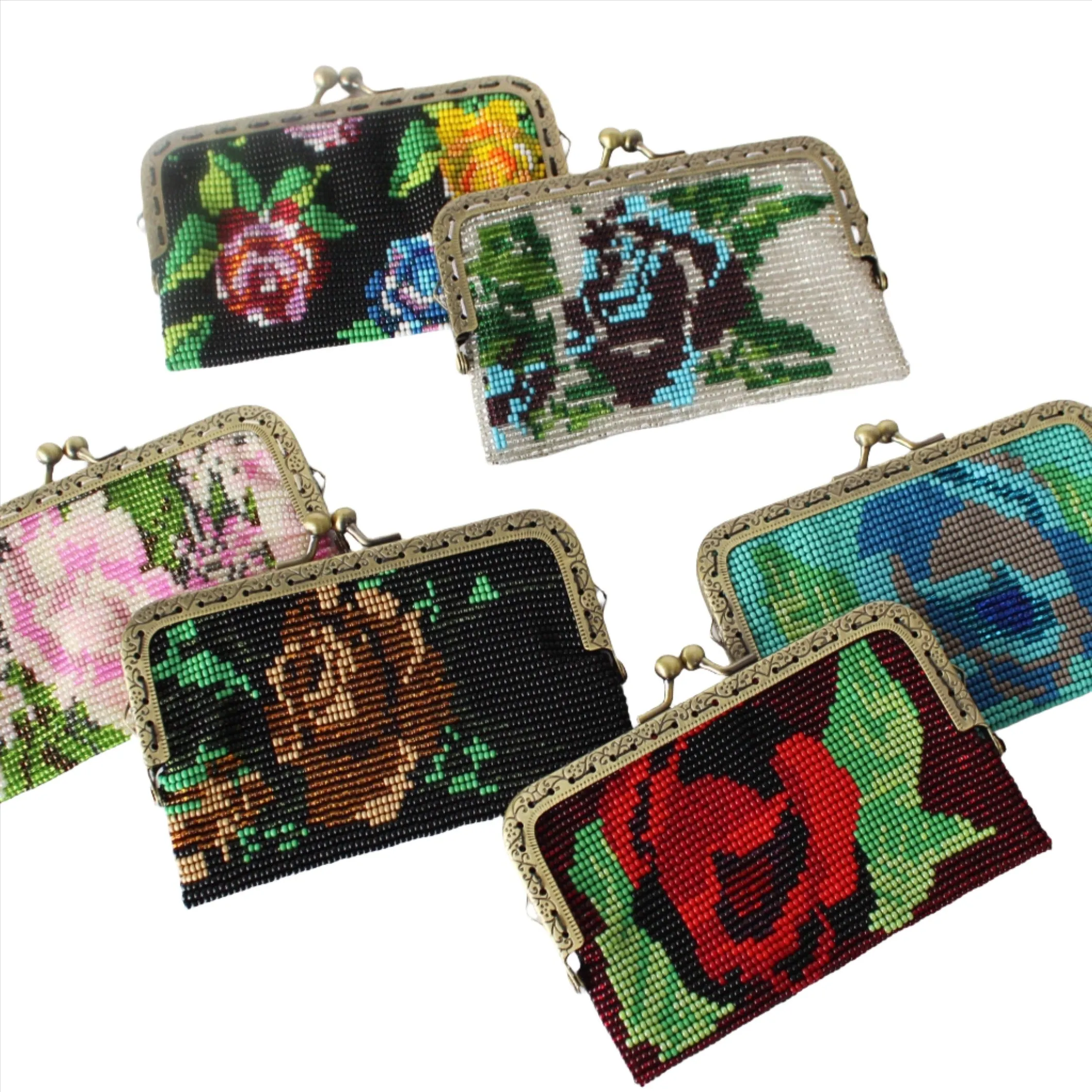 Glass Bead Flower Purse with Metal Frame - LIGHT BLUE