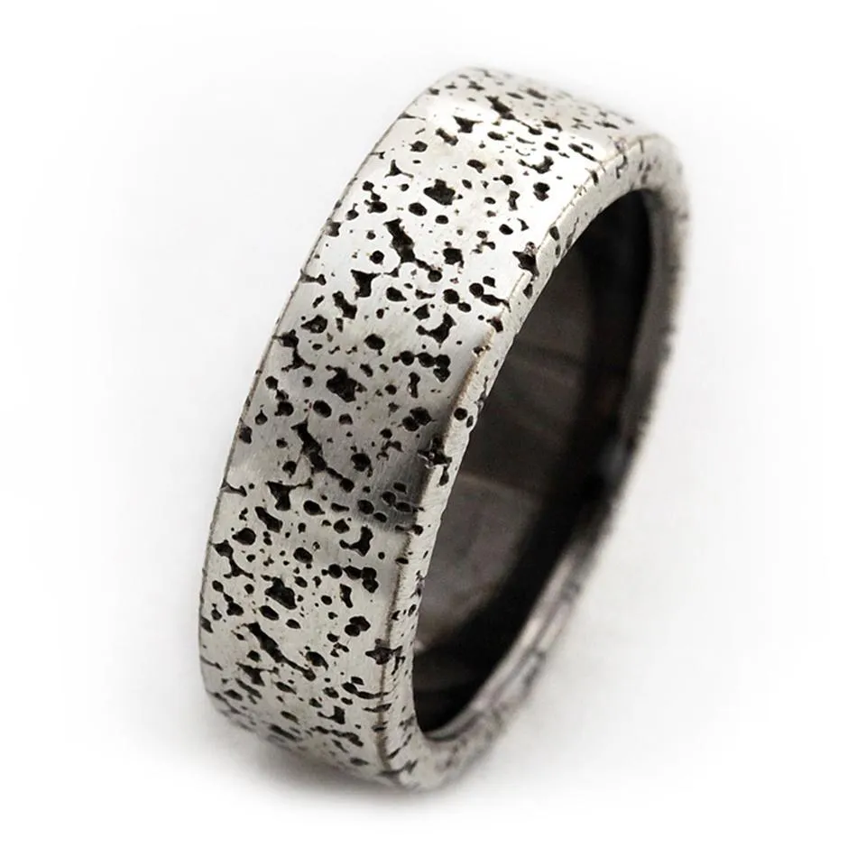 Gorgonzola- commitment rings