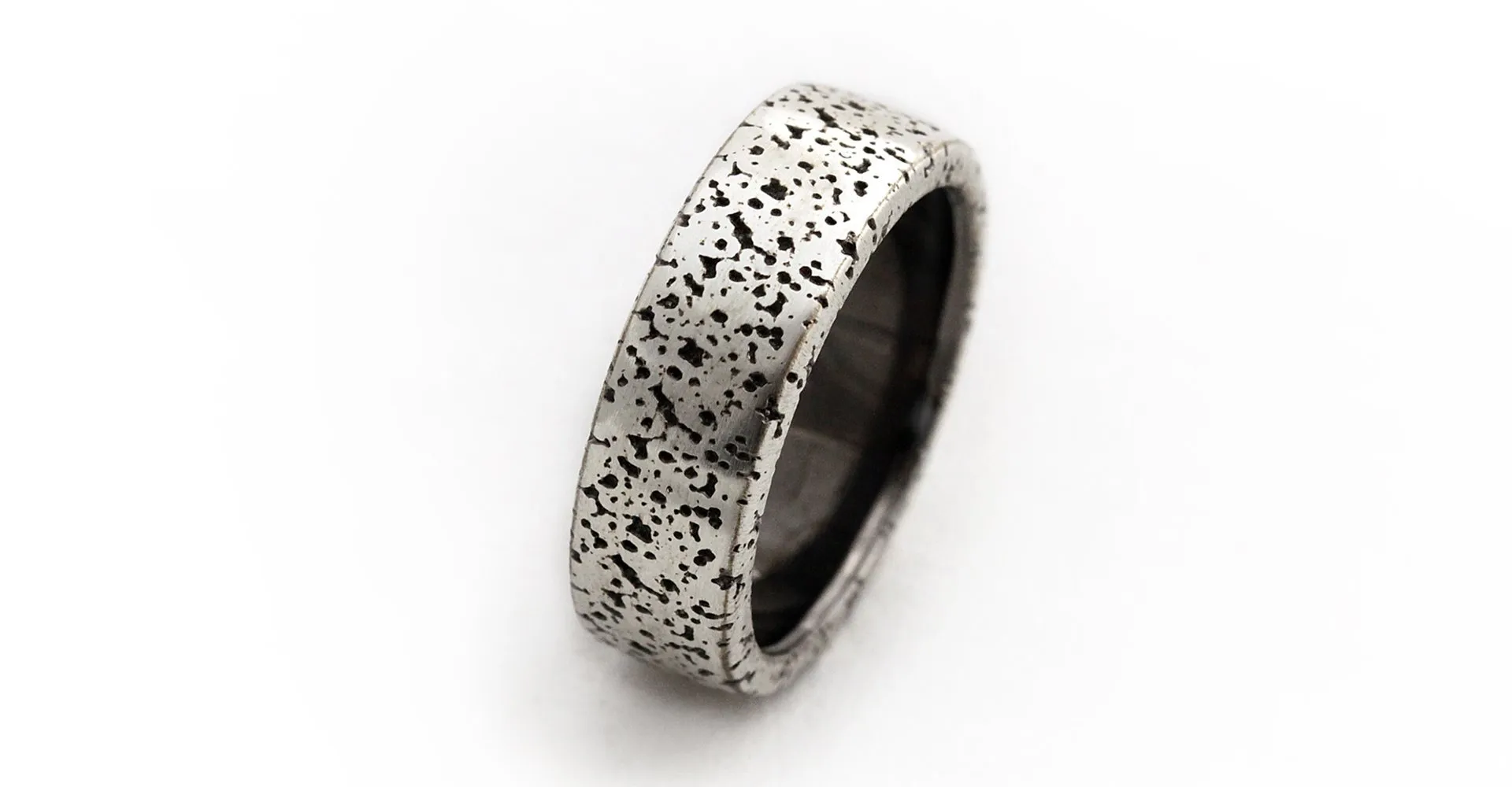Gorgonzola- commitment rings